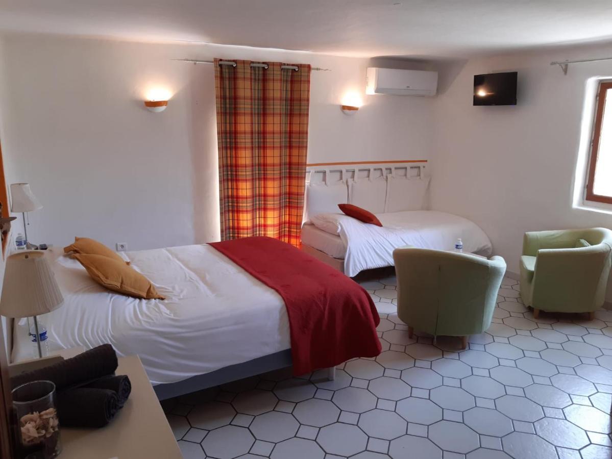 Hotel Le Vieux Platane à Cairanne Extérieur photo