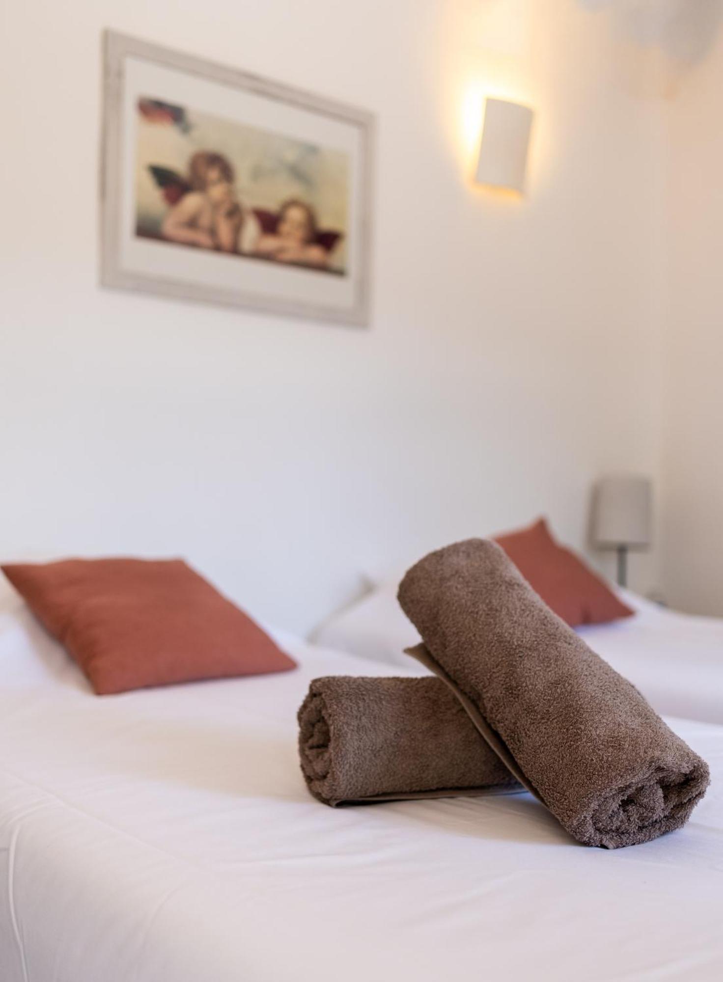 Hotel Le Vieux Platane à Cairanne Extérieur photo