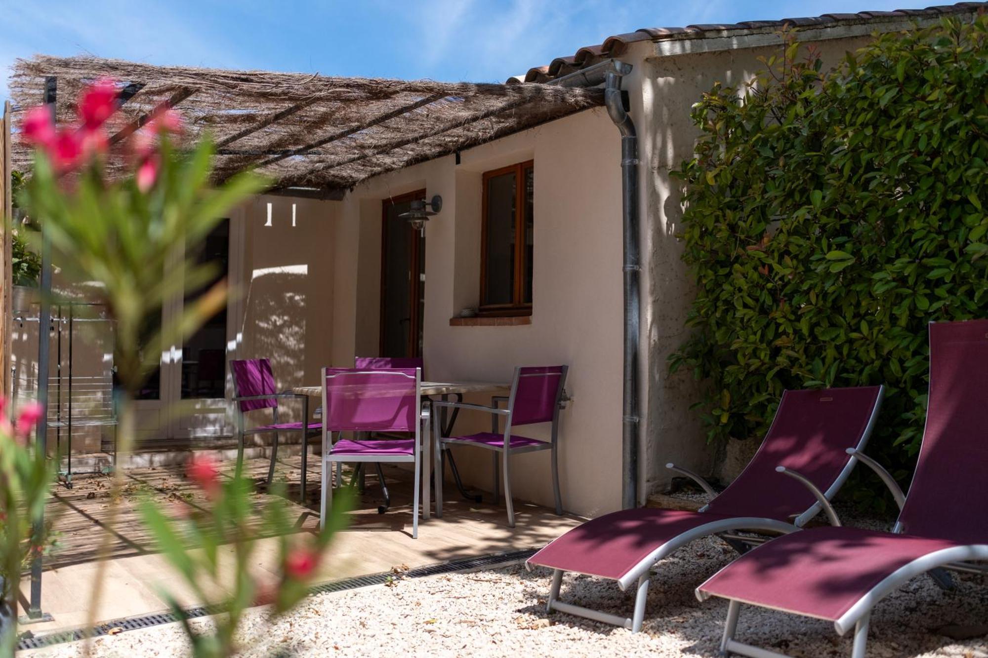 Hotel Le Vieux Platane à Cairanne Extérieur photo