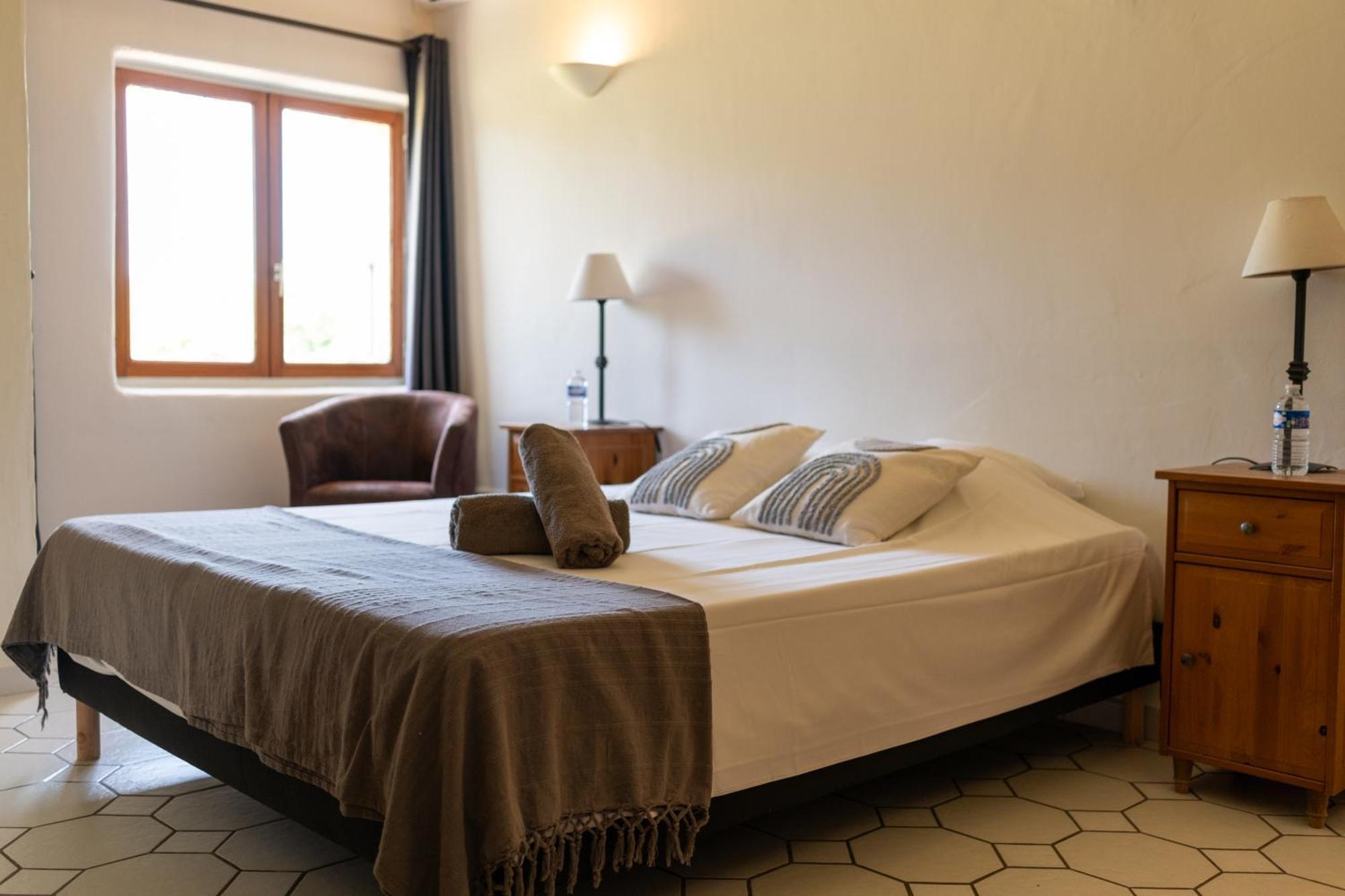 Hotel Le Vieux Platane à Cairanne Extérieur photo