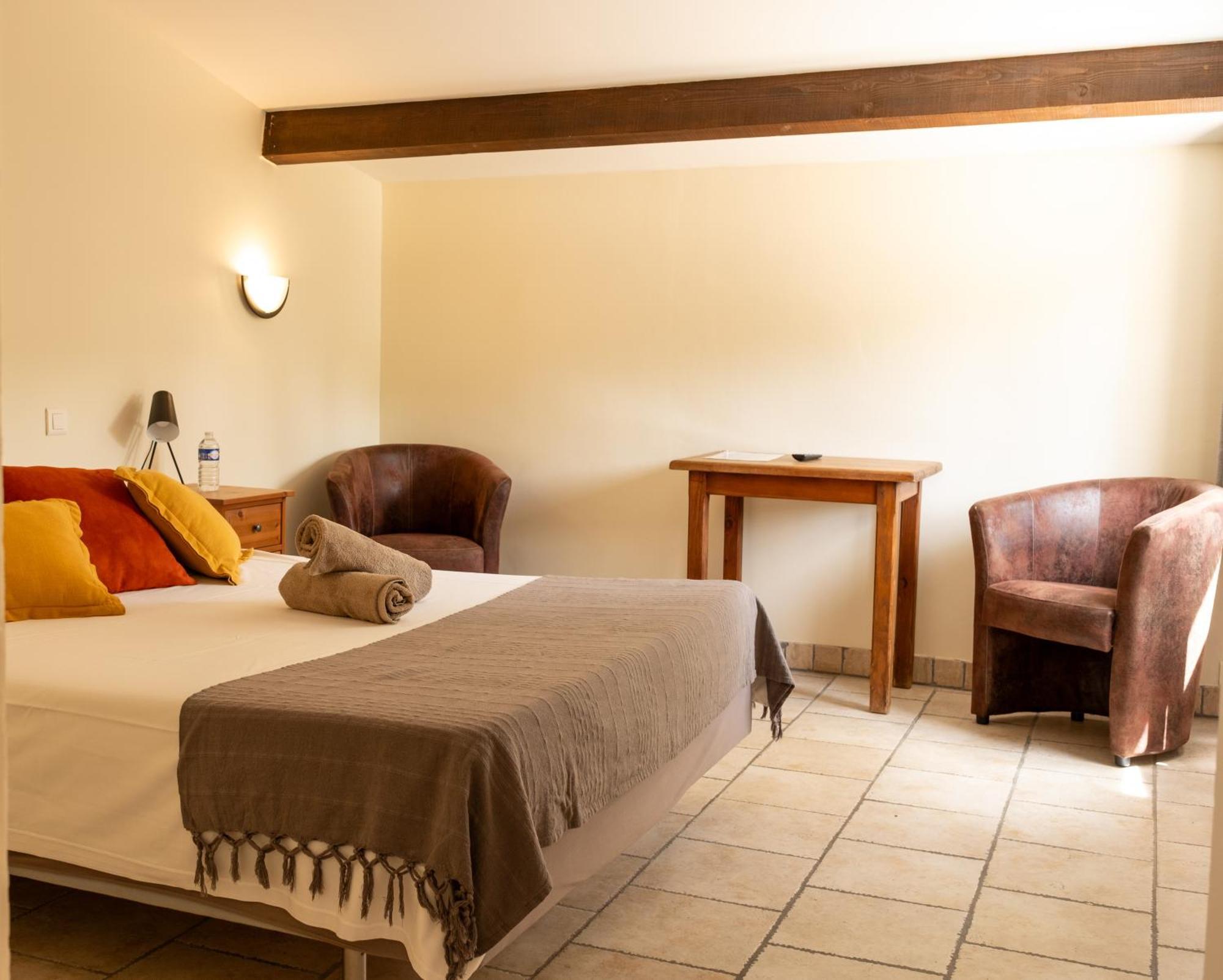 Hotel Le Vieux Platane à Cairanne Extérieur photo